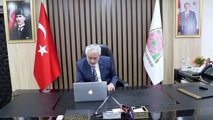 Isparta Belediye Başkanı Başdeğirmen, AA'nın 'Yılın Fotoğrafları' oylamasına katıldı