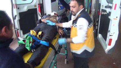 Şanlıurfa'da iki otomobil çarpıştı: 2’si ağır 4 yaralı