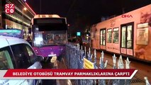 İstanbul'da otobüs tramvay parmaklıklarına çarptı