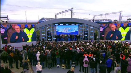 Putin inaugura ferrovia