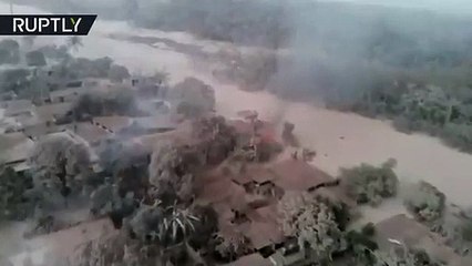 Este dron capta la destrucción causada por la erupción del Volcán de Fuego