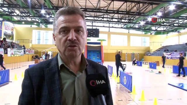 Gaziosmanpaşalı çocuklar zorlu parkurda yeteneklerini sergiledi