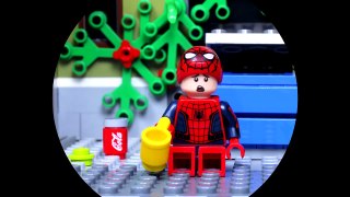LEGO City BANK ATM ROBBERY - FAKE SPIDER-MAN FAIL STOP MOTION