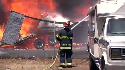 Hombre casi muere al grabar esta brutal explosión de un tanque de propano