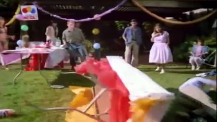 TRAILLER DE DESTAQUE NO RETREAT NO SURRENDER