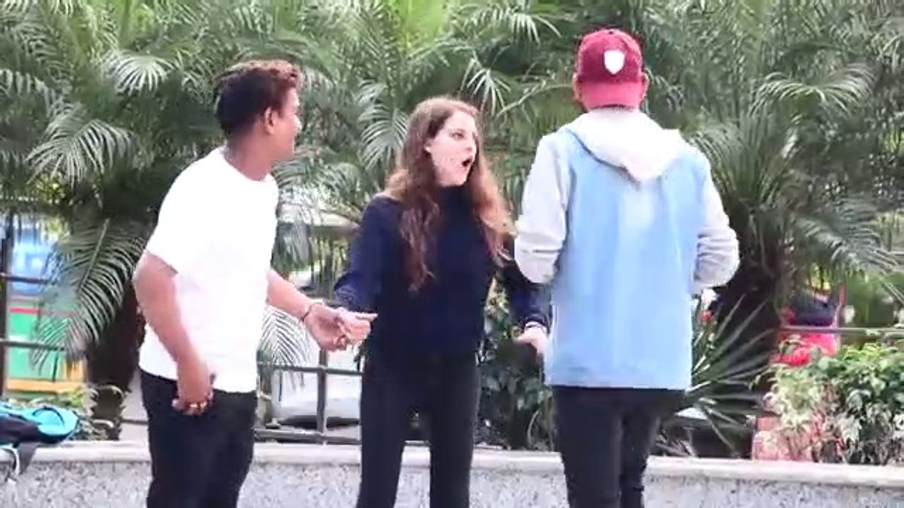 Fake_Magician_Prank_Part_2_|_Bhasad_News_|_Pranks_in_India(360p)
