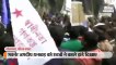 गवर्नर जगदीप धनखड़ को छात्रों ने काले झंडे दिखाए
