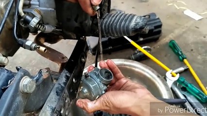 How to clean carborator of tvs super xl very easily.