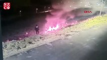 Polisler, yanan aracın yanındaki sürücüyü çekerek kurtardı