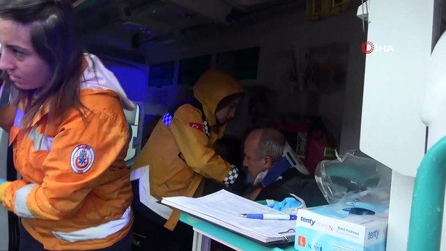 Çekmeköy’de Trafik Kazası, İETT Otobüsü Yan Yattı 1’i Ağır 12 Yaralı iha