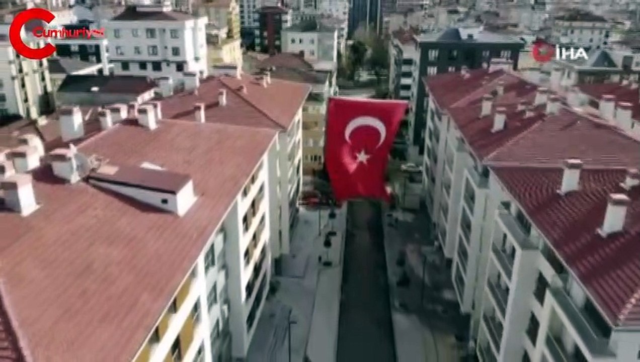 Kartal’da yıkılan binaların yerine yeni yapılan binalar havadan görüntülendi