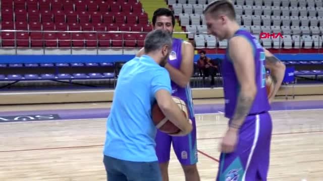 Spor afyon belediyesporlu gregor hrovat: türkiye ligi mücadelesi yüksek ve sert bir lig