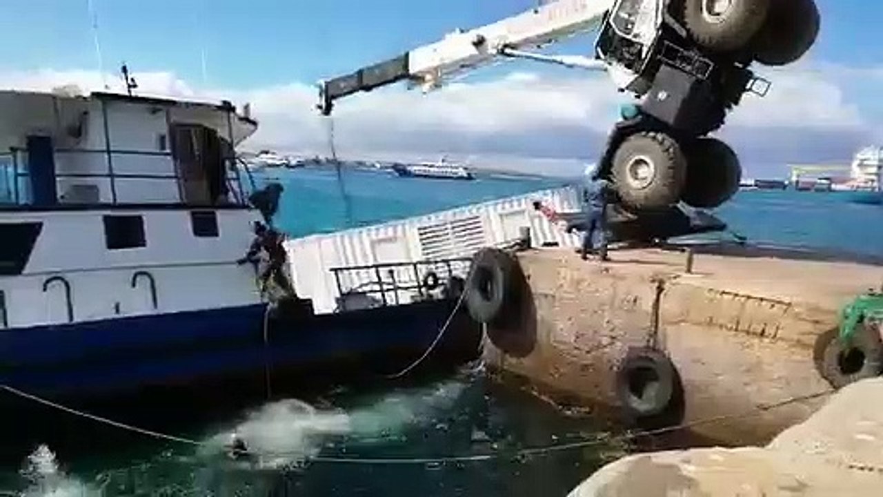 Près de 2300 litres de pétrole viennent de se déverser au large d'une des îles Galapagos