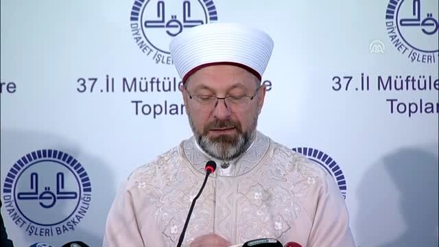 Diyanet İşleri Başkanı Erbaş: Aileye tavır alan yaklaşımlar tasvip edilemez
