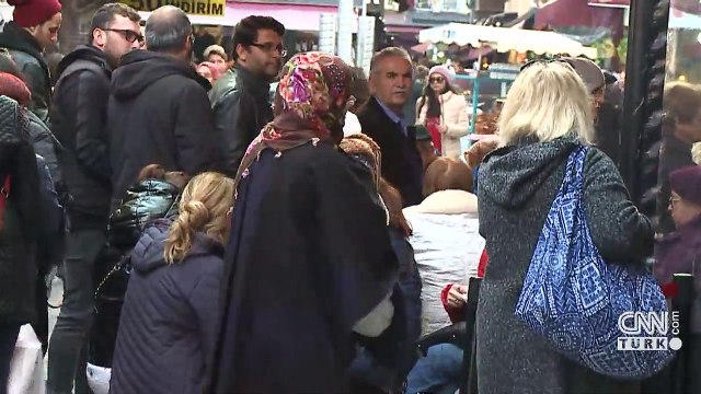 Dilenci kılığına giren CNN Türk muhabirine ahlaksız teklif!