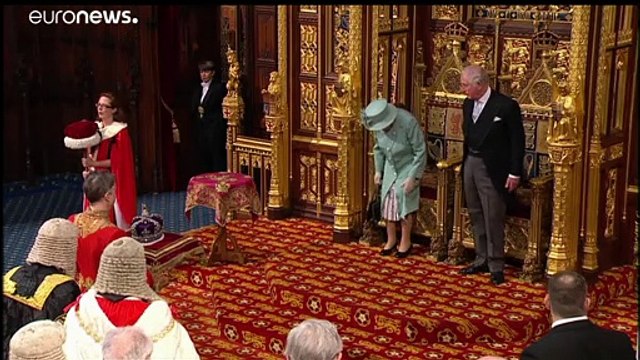 Isabel II hablará del camino con baches del Reino Unido