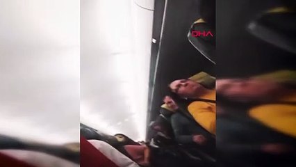 Fırtına nedeniyle pisti pas geçen uçakta panik