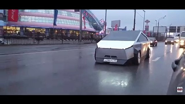 Copie du Cybertruck Tesla par des garagistes Russes !