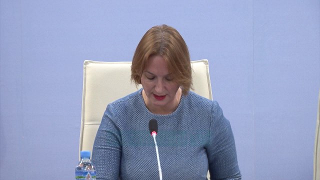 Pensionistët, 3 mijë lekë shpërblim - News, Lajme - Vizion Plus