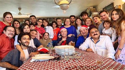 下载视频: Kareena-Saif, Alia-Ranbir, Rishi-Neetu, Taimur Ali Khan & Others at the Kapoor’s Christmas Brunch