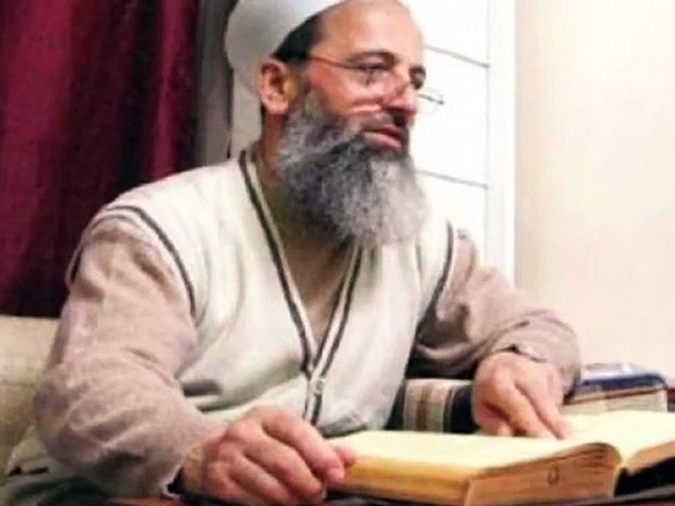 Şehit Bayram Bir insan Batı’ya uyma niyetiyle bir çekirdek dahi yese bunun din ve imanı gitmiştir