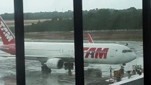 [SBEG Spotting]Boeing 767-300ER PT-MSZ inicia pushback antes de decolar para Guarulhos(21/12/2019)