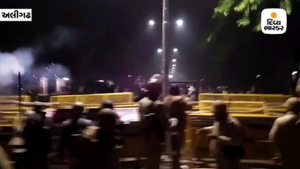 અલીગઢ યૂનિવર્સિટીમાં વિદ્યાર્થીઓએ કરેલી હિસાના પહેલા સીસીટીવી સામે આવ્યા,પોલીસે કહ્યું, આ મજબૂત પૂરાવા