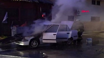 Edirne seyir halindeki otomobil alev alarak yandı