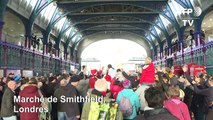 A Londres, les aubaines avant Noël du marché aux viandes de Smithfield