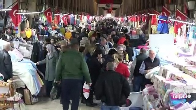Turistler Noel alışverişi için Edirne'ye akın ediyor