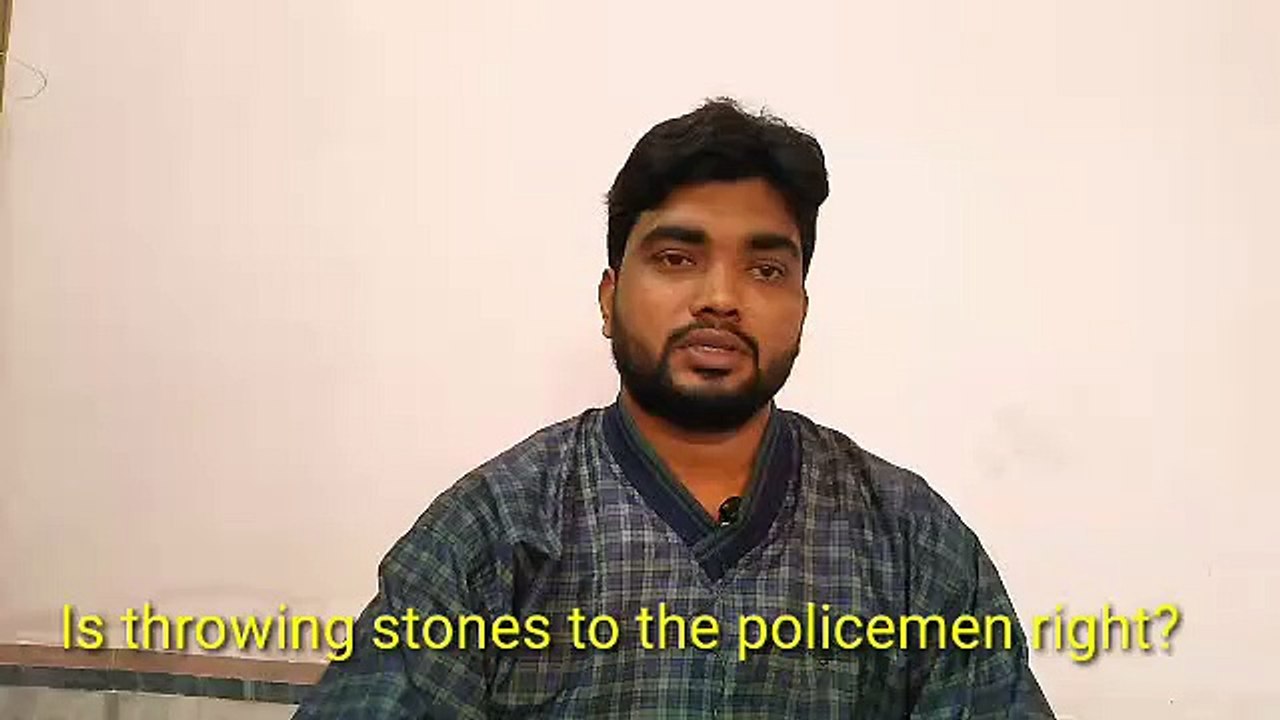 Is throwing stones to the policemen right 640x360 0.94Mbps 2019-12-25 11-46-00