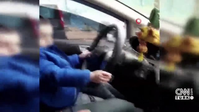 Çocuğa araba kullandıran sürücüye tepki