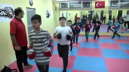 Yarım kalan hayalini geleceğin boksörlerini yetiştirerek gerçekleştiriyor - TRABZON