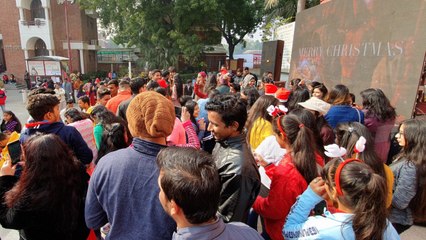 Piety in the air as faithful throng churches on Christmas