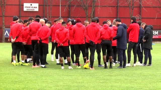 Gençlerbirliği Teknik Direktörü Hamza Hamzaoğlu, Beşiktaş maçını değerlendirdi