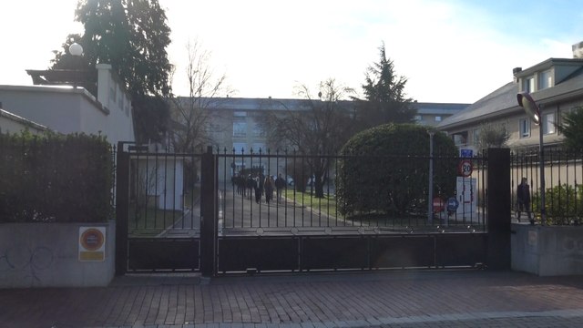 Urdangarin y la Infanta Cristina pasean por Vitoria