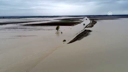 Sağanak hayatı olumsuz etkiliyor