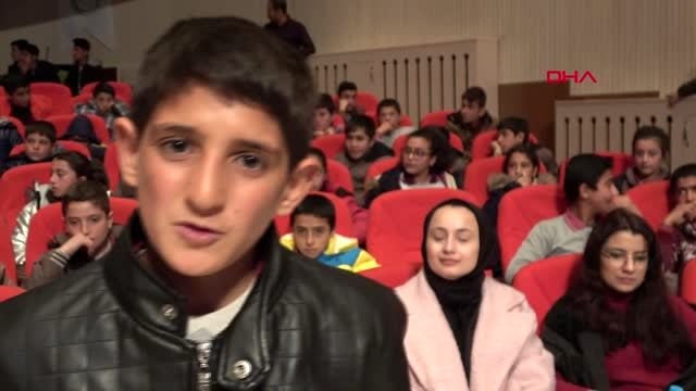 Van erciş'te öğrenciler için sinema etkinliği