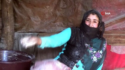 Kırsaldaki kadınların kış için ekmek telaşı