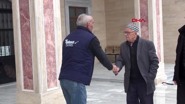 Solunum yetmezliği olan su bebek, yaşama tutunamadı