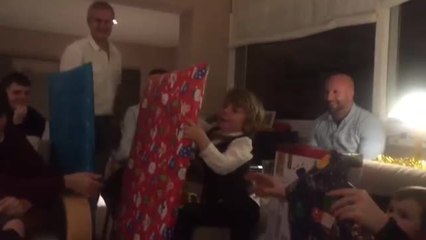 Mañana de ilusión con los regalos de Papá Noel