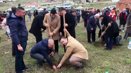 Keşan’da Engelliler Ormanı için fidanlar toprakla buluştu