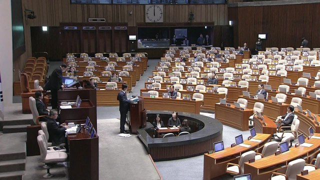 선거법 필리버스터 종료...내일 표결 전망 / YTN