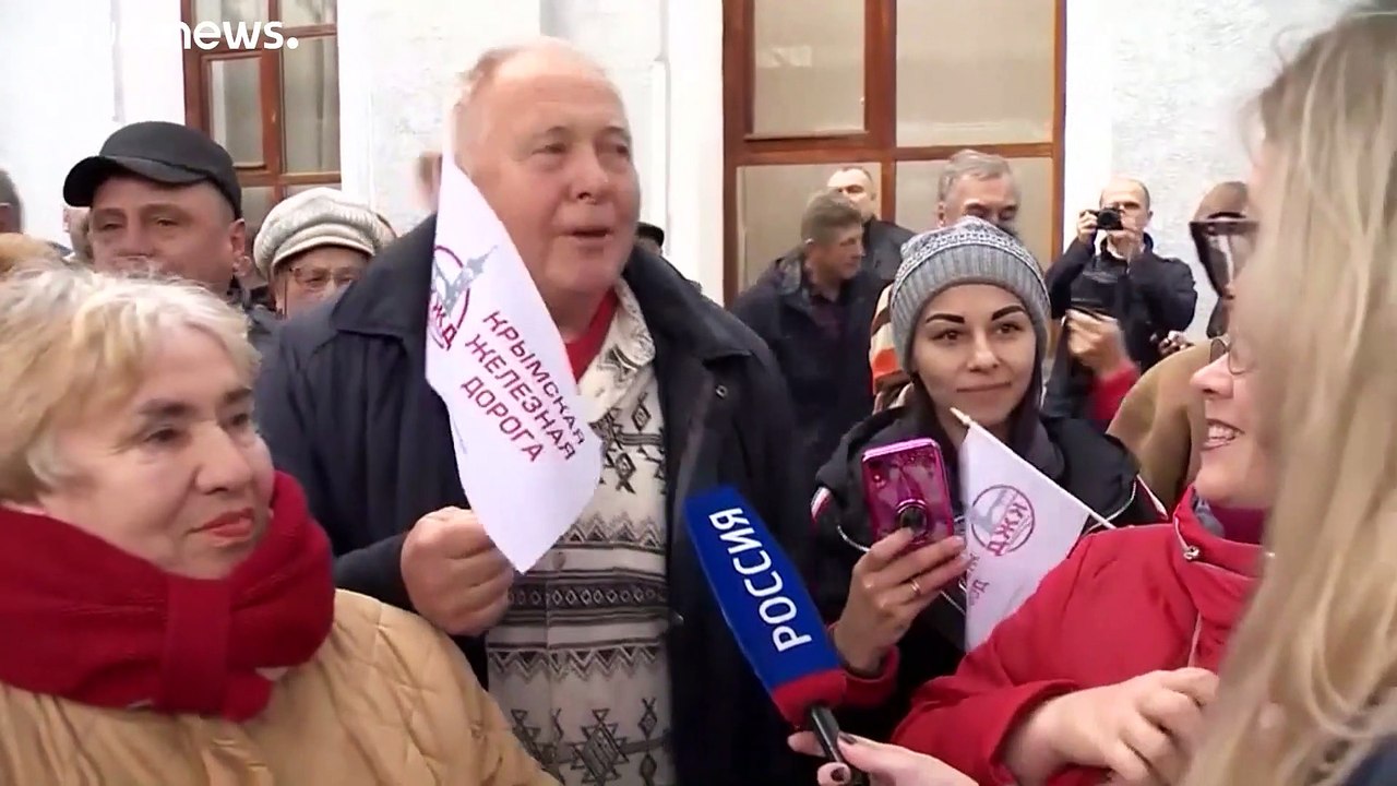 Trotz kritik: russischer zug bringt ersten 600 fahrgäste auf die krim