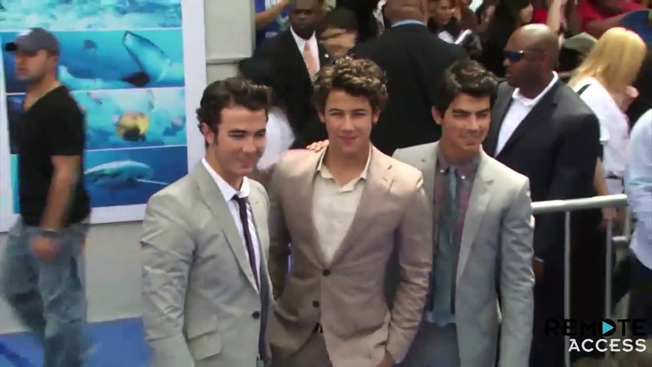 Married To Jonas on E!