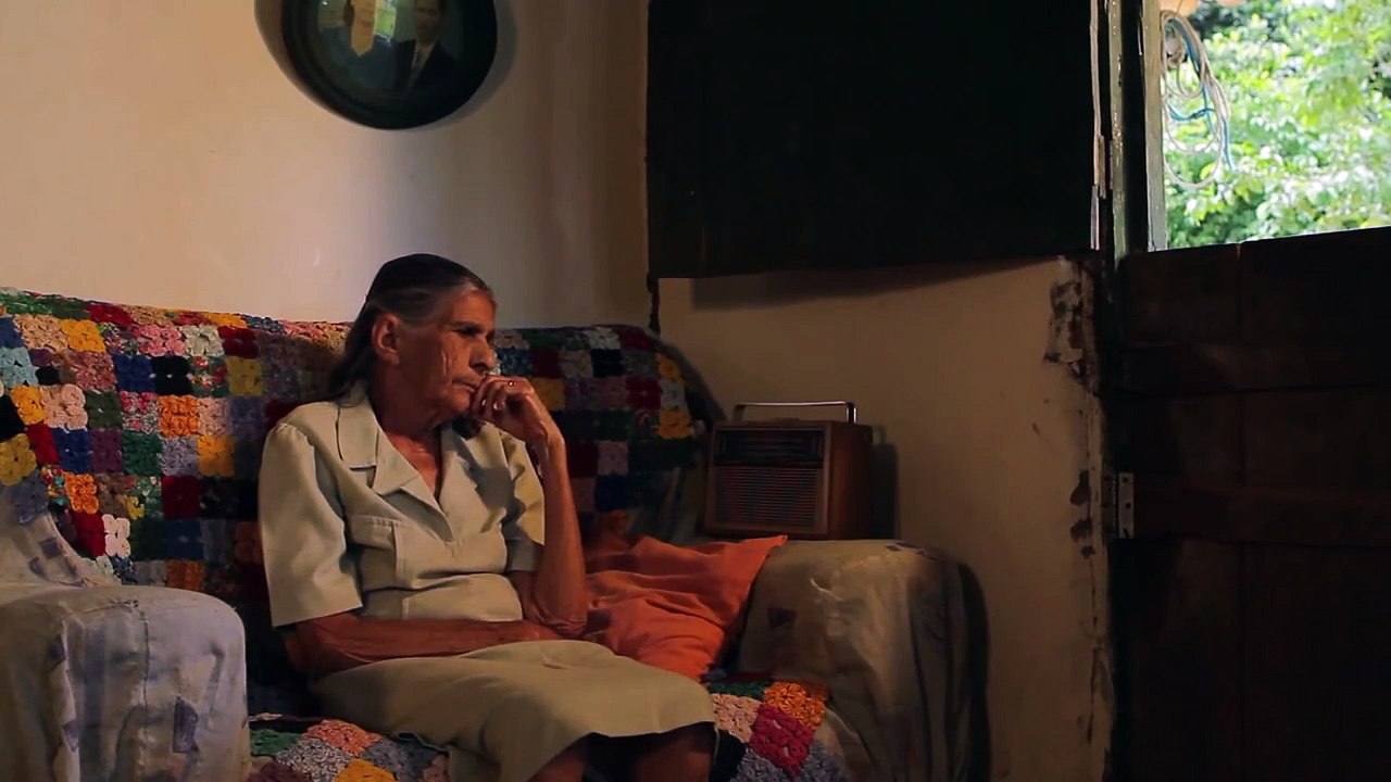 TRAILER O QUE LEMBRO, TENHO