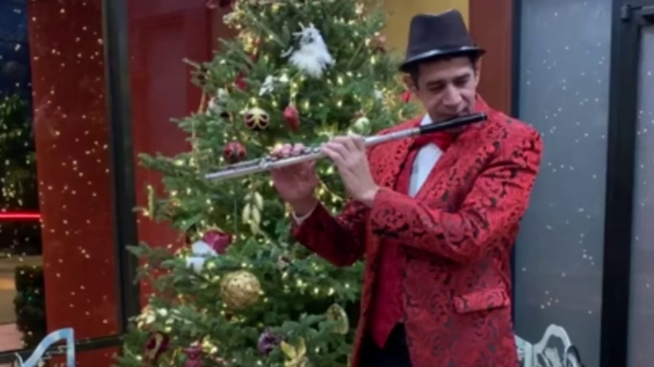 Bobby Ramirez performing at Florida National University Christmas