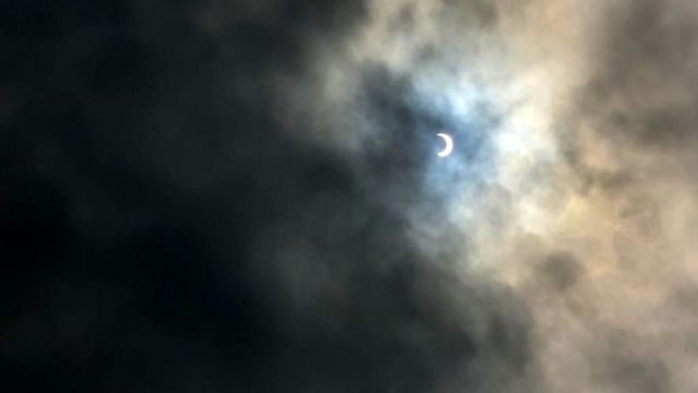 Singapur'da Halkalı Güneş Tutulması görsel şölen oluşturdu