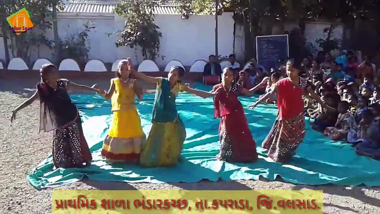 Ae Udya re Nana Patangiya __ Balgeet Primary school Girls __ Abhinay Geet ( 720 X 1280 )
