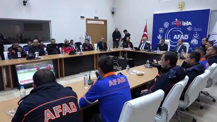 AFAD'ın gücüne güç katacak 5 köpekli arama timine sertifika verildi
